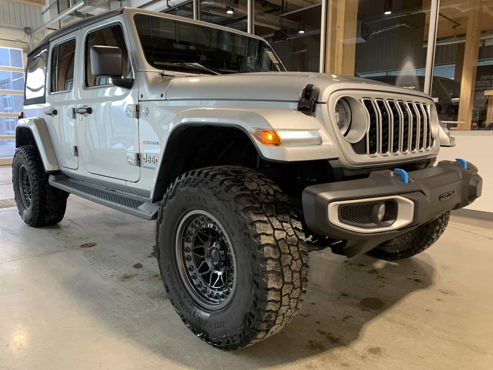 2024 Jeep Wrangler Sahara 4XE - Image 5