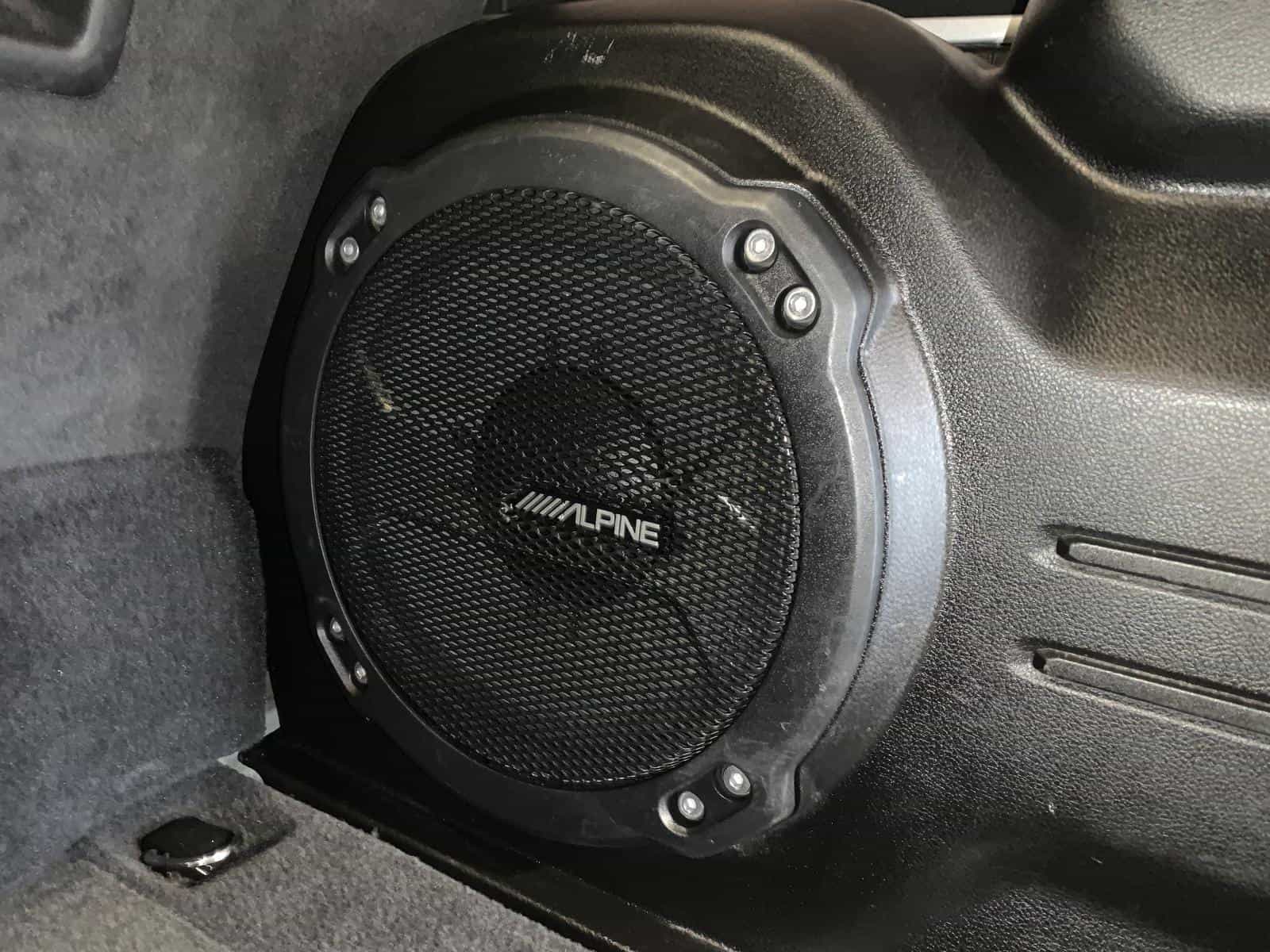 2024 Jeep Wrangler Sahara 4XE - Image 13