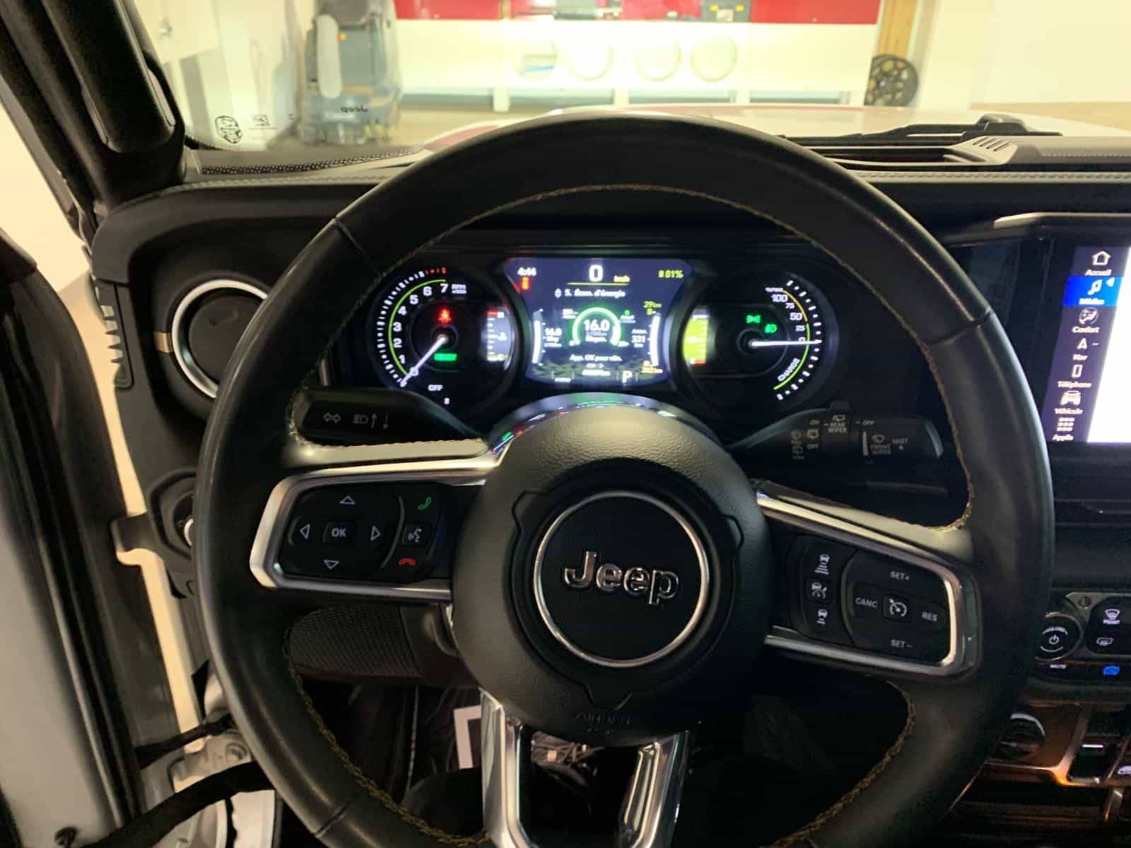 2024 Jeep Wrangler Sahara 4XE - Image 17