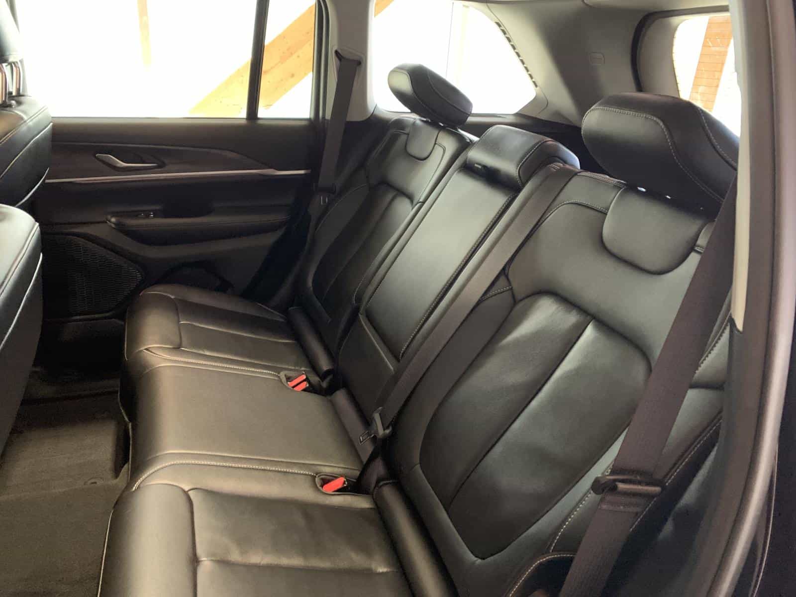 2023 Jeep Grand Cherokee Limited - Image 12