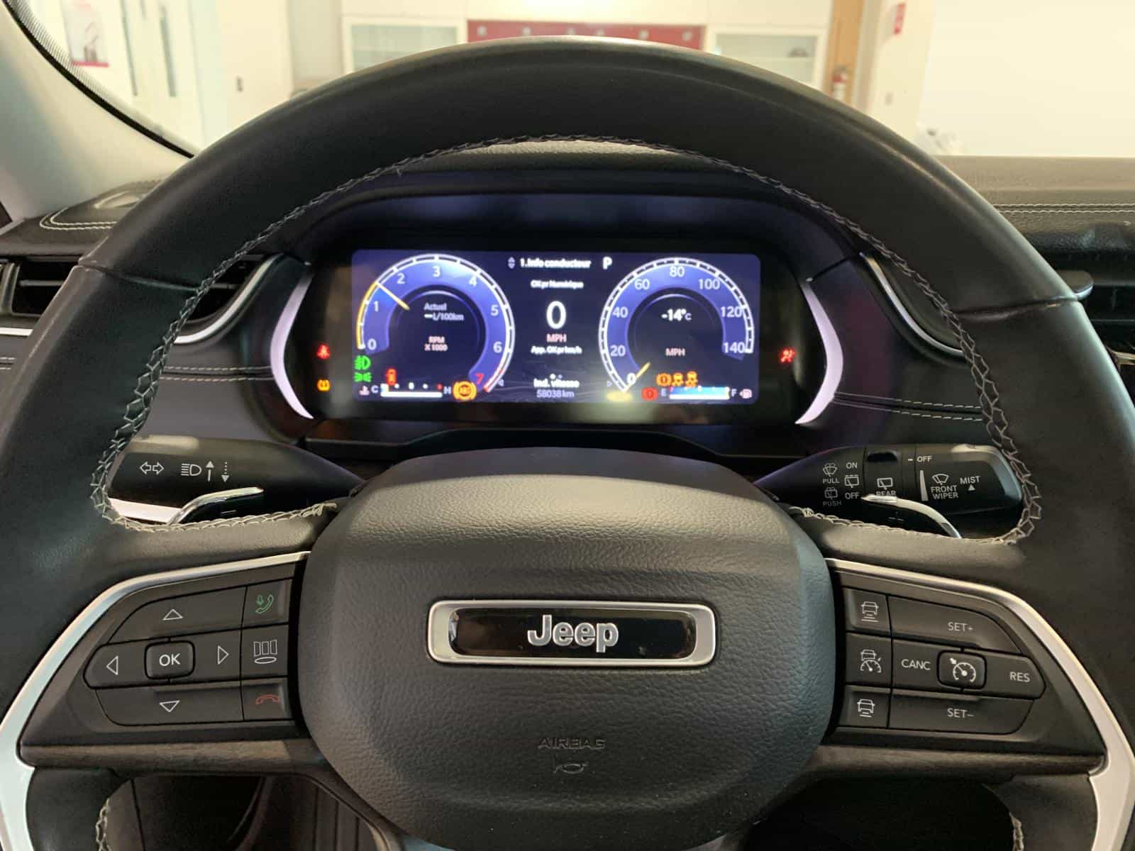 2023 Jeep Grand Cherokee Limited - Image 15