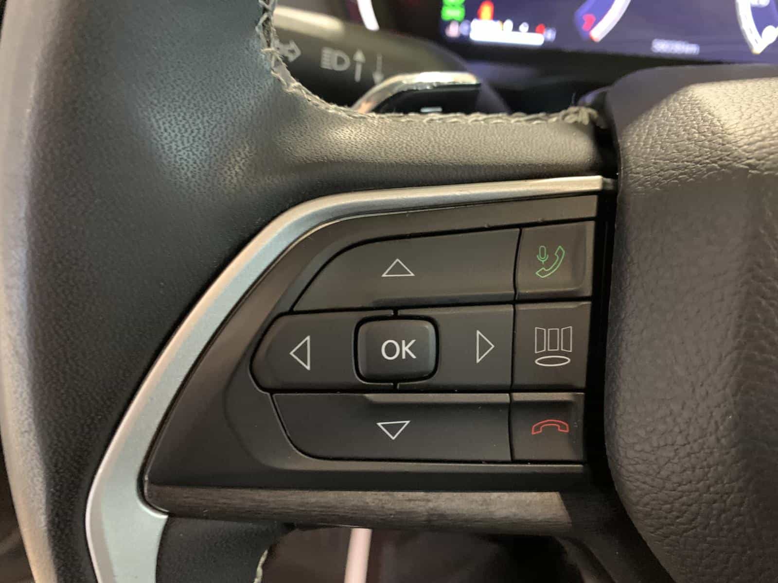 2023 Jeep Grand Cherokee Limited - Image 24