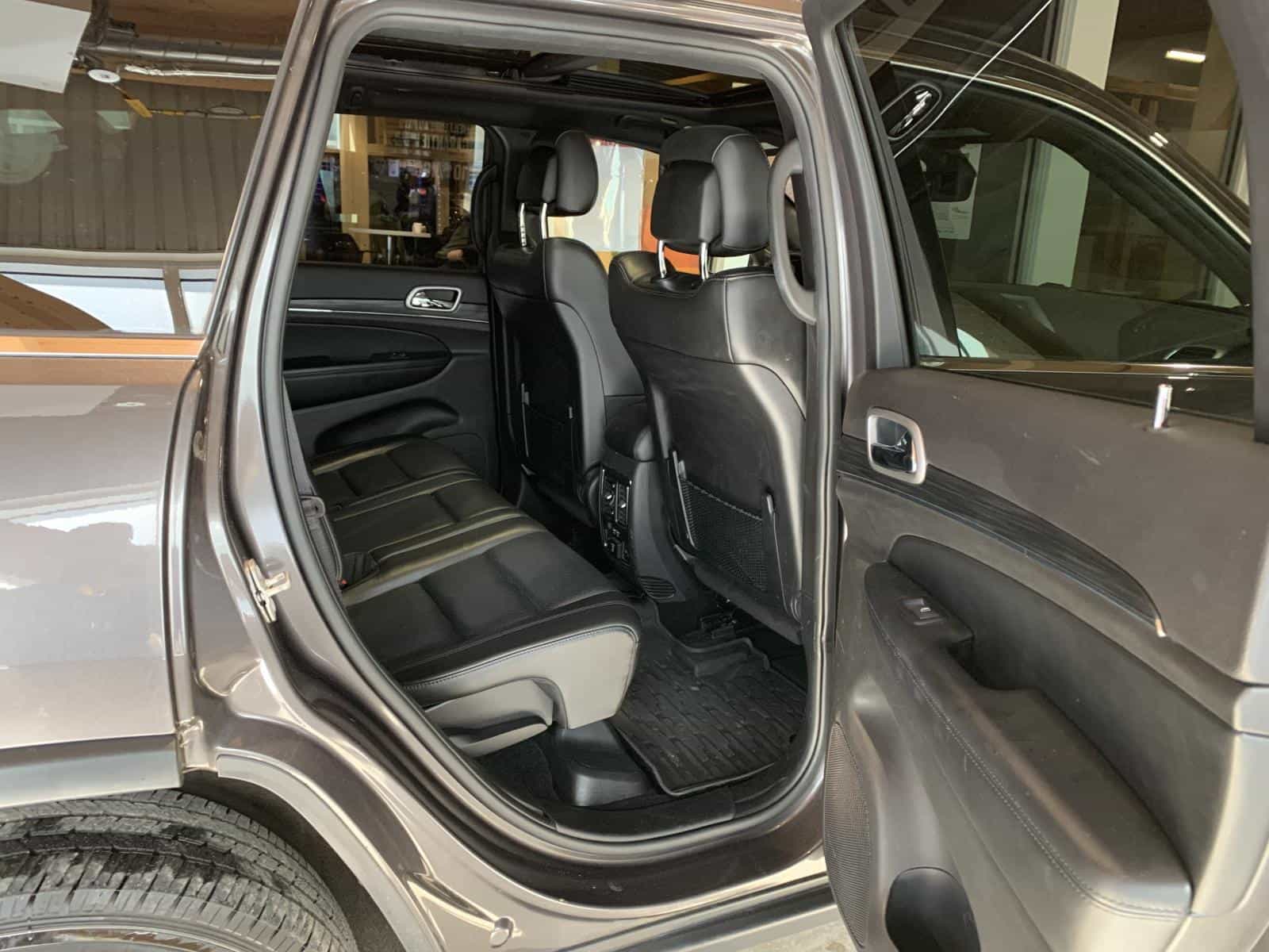 2020 Jeep Grand Cherokee Limited - Image 10