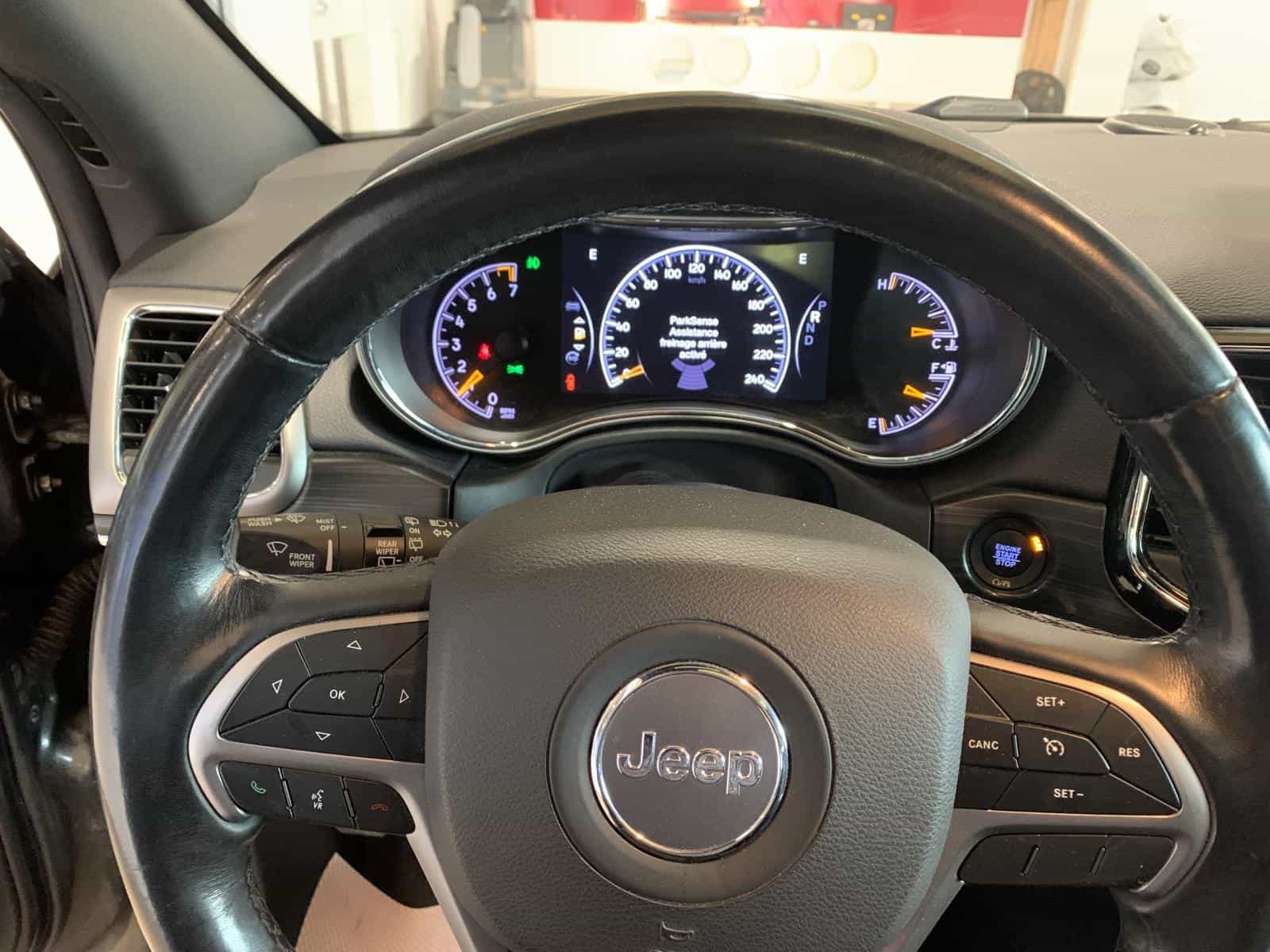 2020 Jeep Grand Cherokee Limited - Image 15