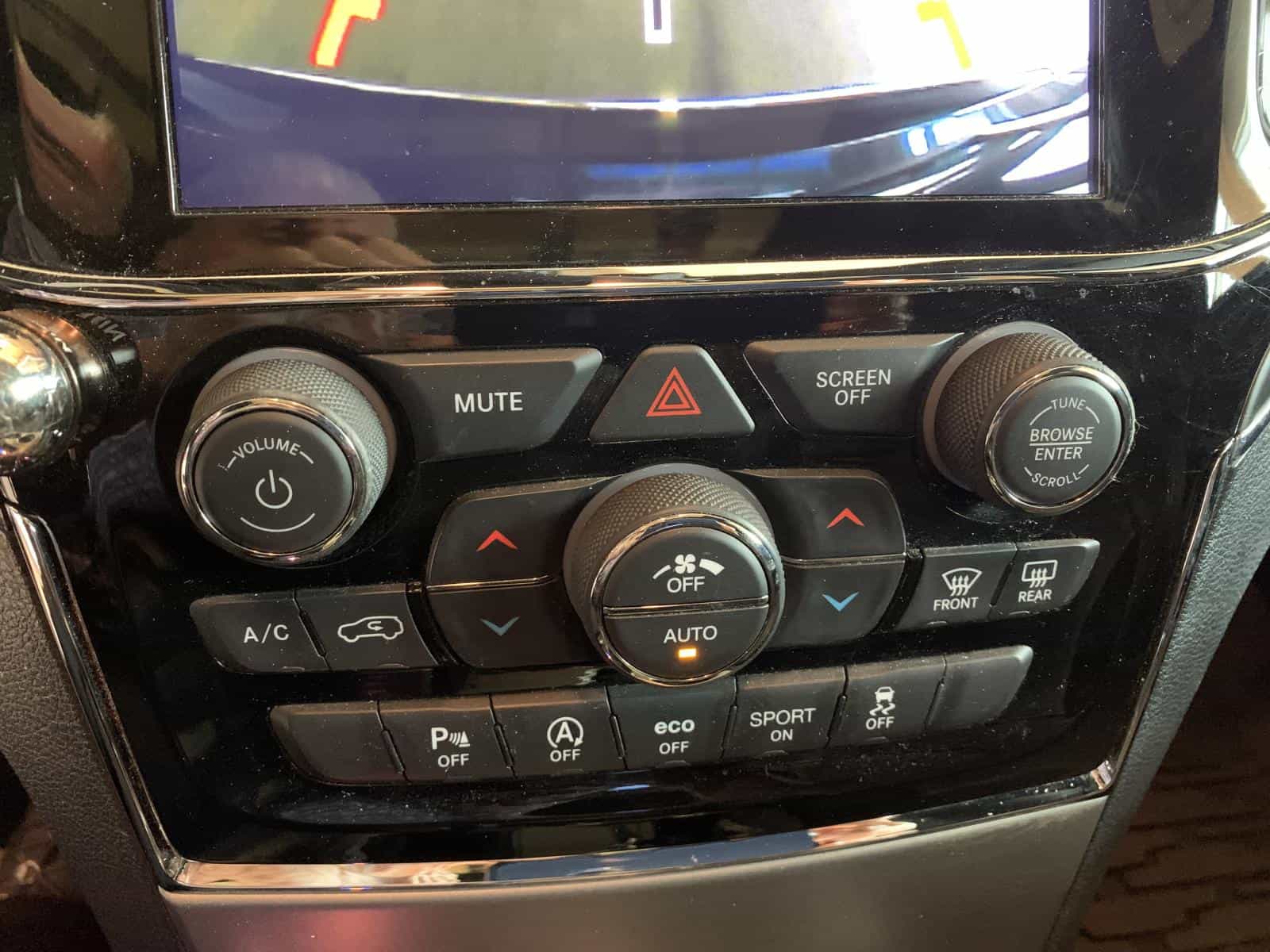 2020 Jeep Grand Cherokee Limited - Image 18