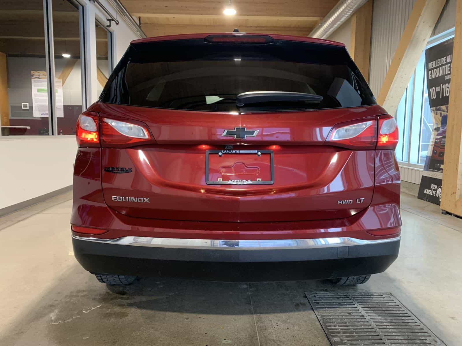 2018 Chevrolet Equinox LT - Image 3