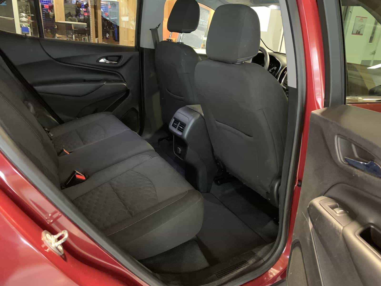 2018 Chevrolet Equinox LT - Image 9