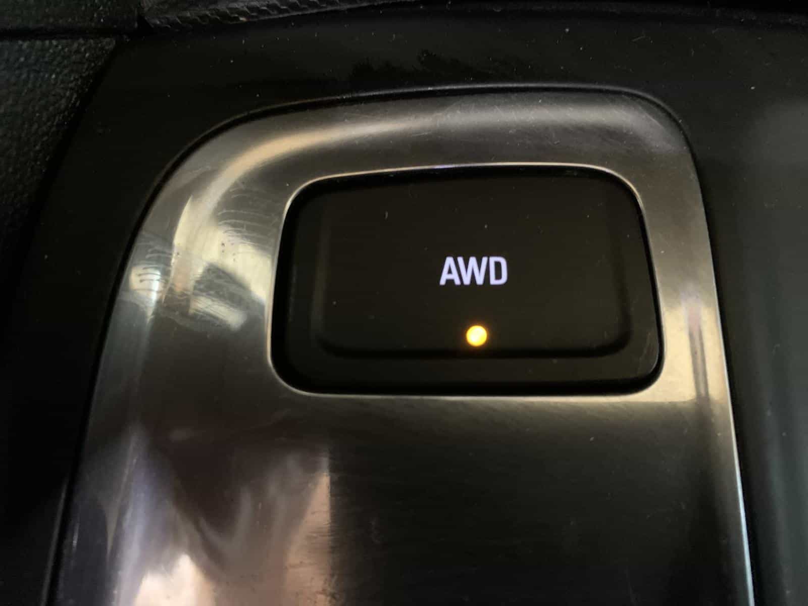 2018 Chevrolet Equinox LT - Image 32