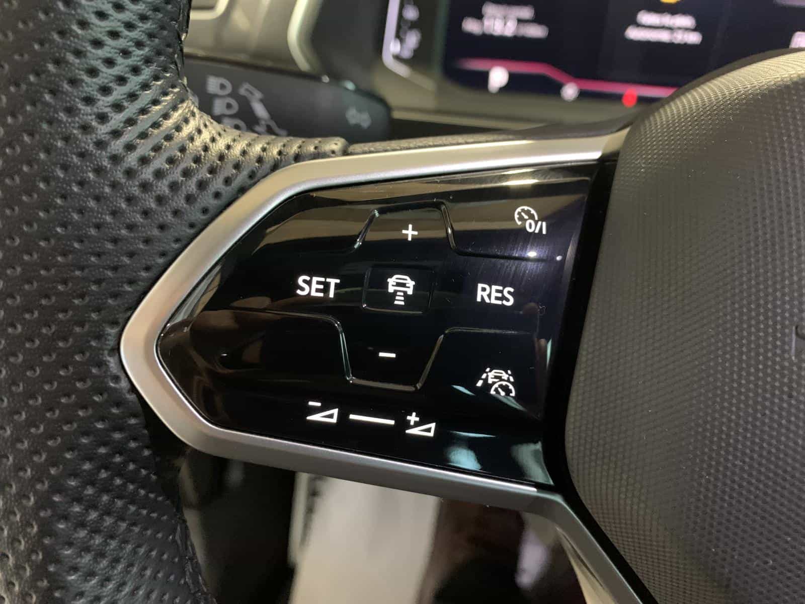 2023 Volkswagen Tiguan Comfortline R-L Blk - Image 24