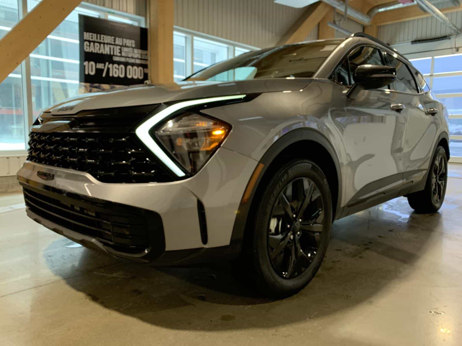 2025 Kia Sportage LX - Image 1