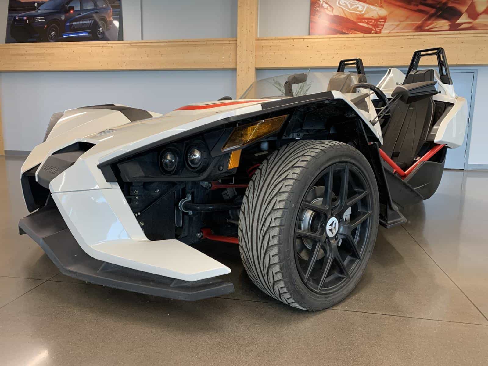 2016 Polaris Slingshot - Image 1