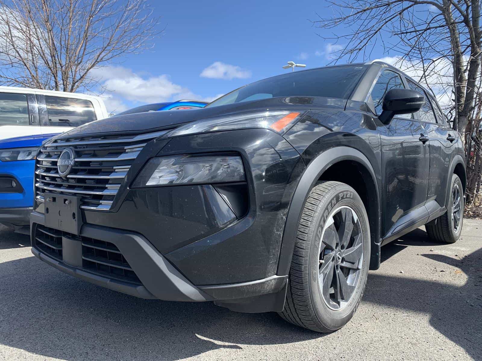 Image 1 Nissan Rogue SV Moonroof 2024