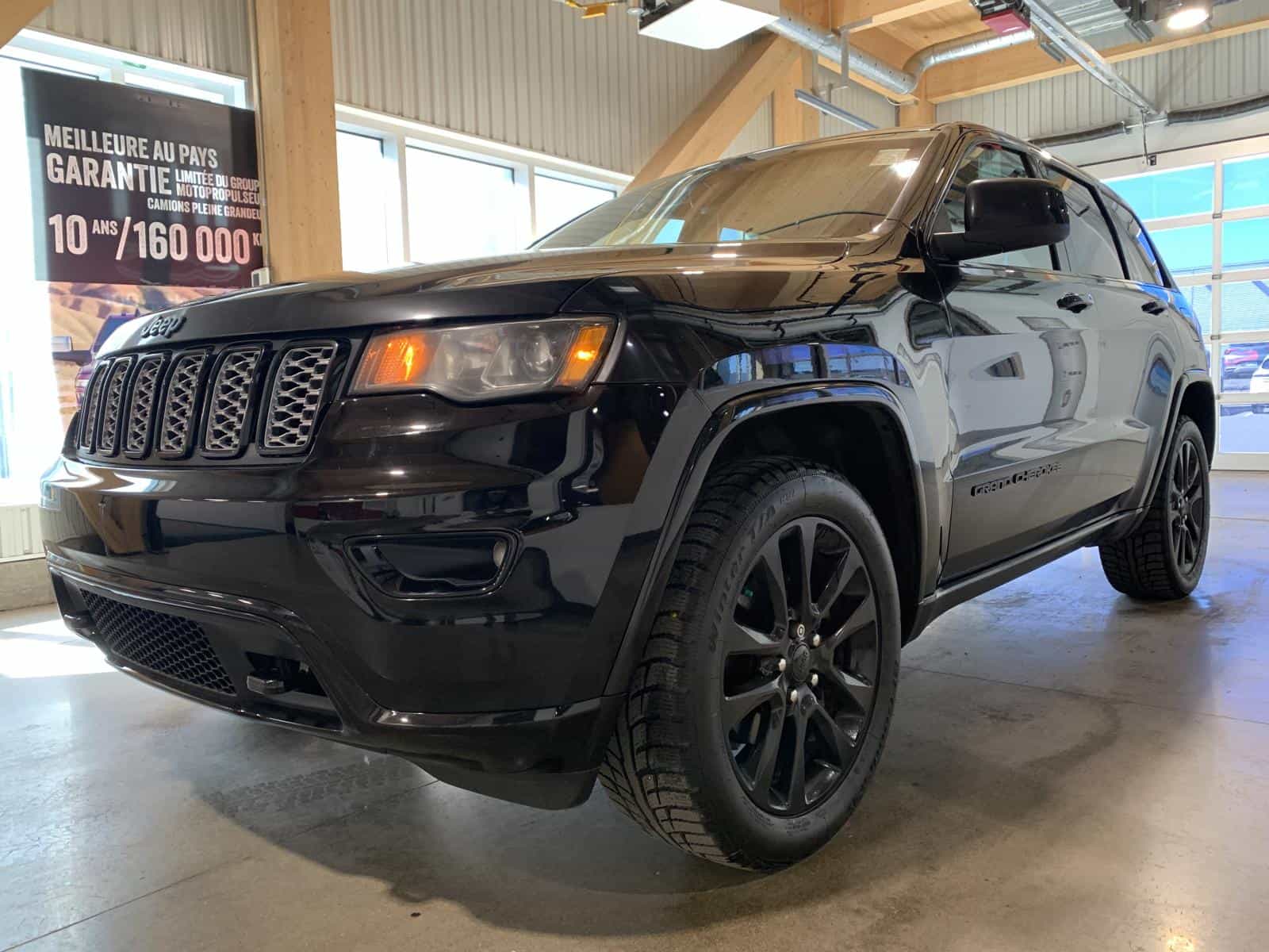 2019 Jeep Grand Cherokee Altitude - Image 1