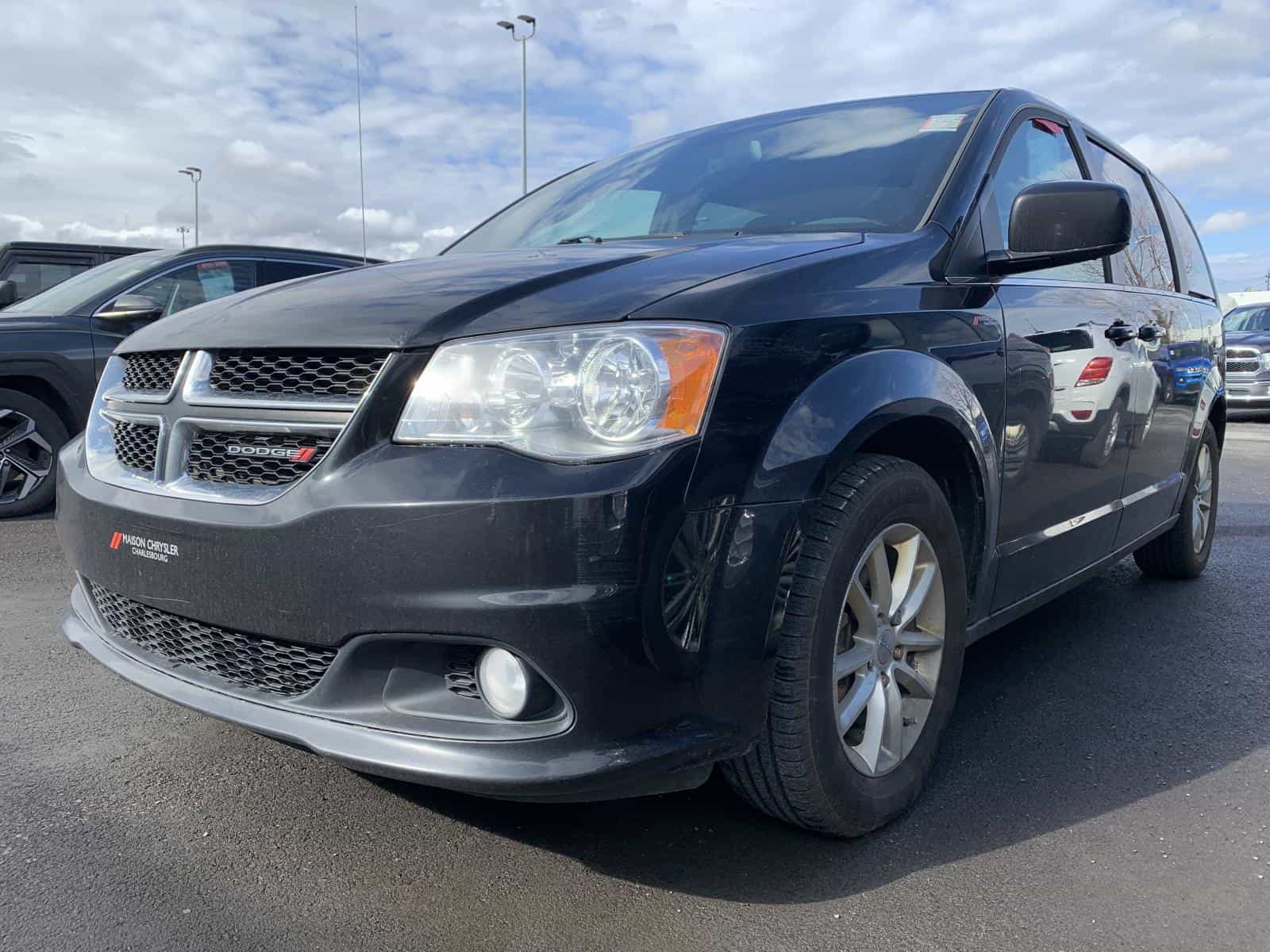 2020 Dodge Grand Caravan Premium Plus - Image 1