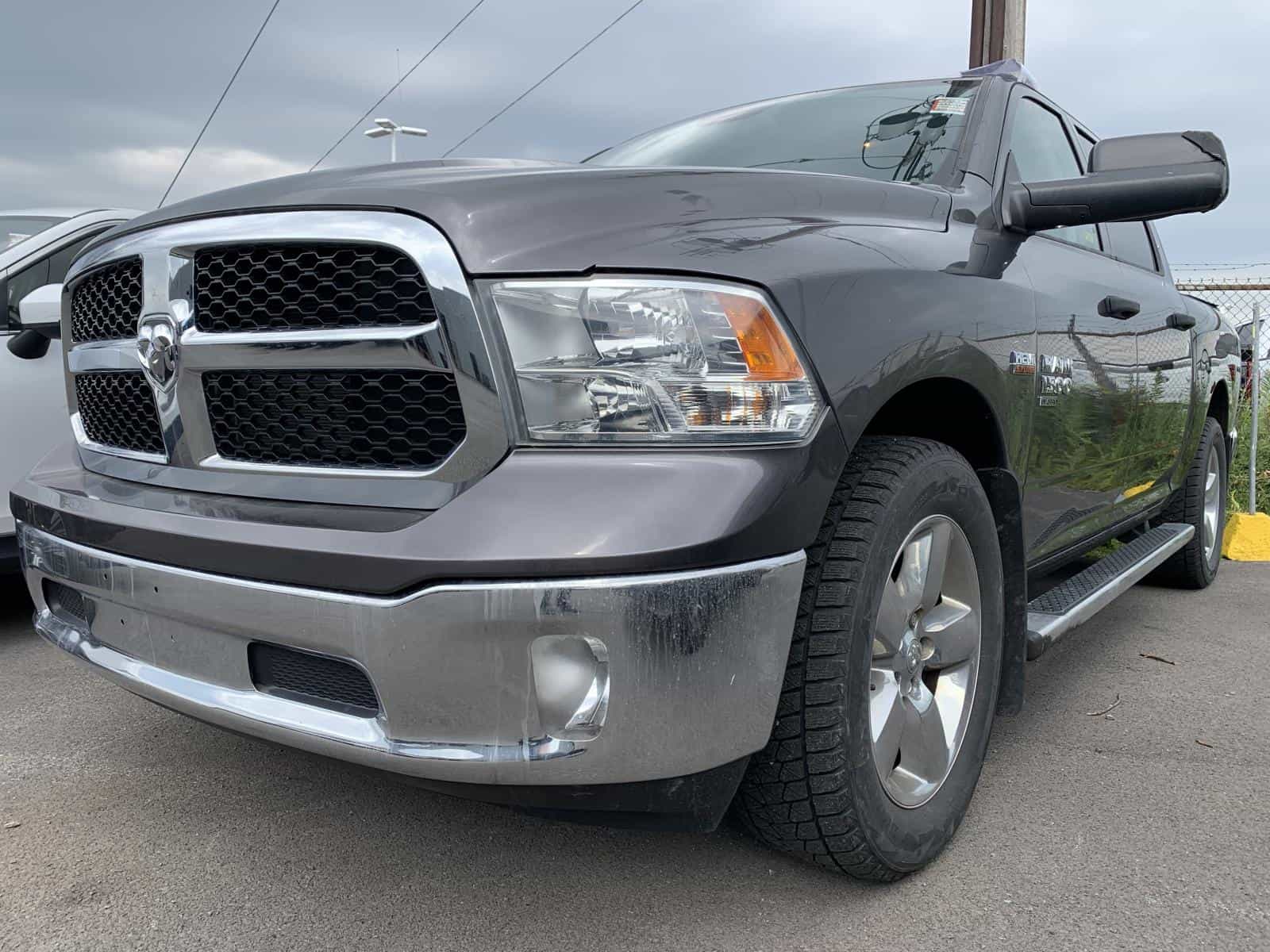 Image 1 RAM 1500 Classic SLT 2019