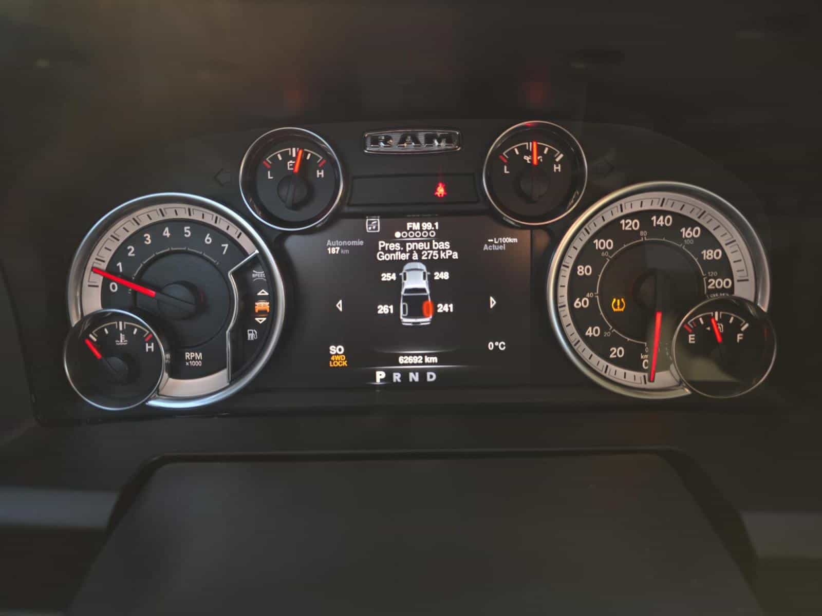 2022 RAM 1500 SLT - Image 17