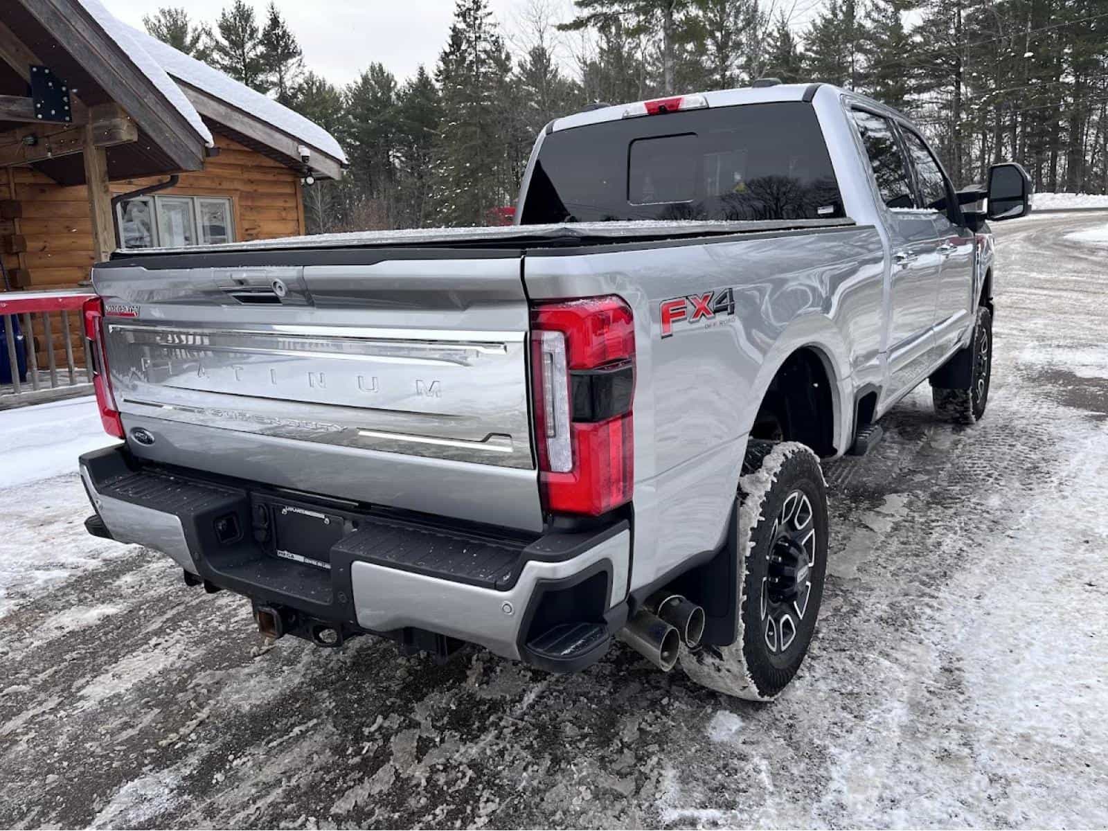 2024 Ford F250 S/D Platinum - Image 8