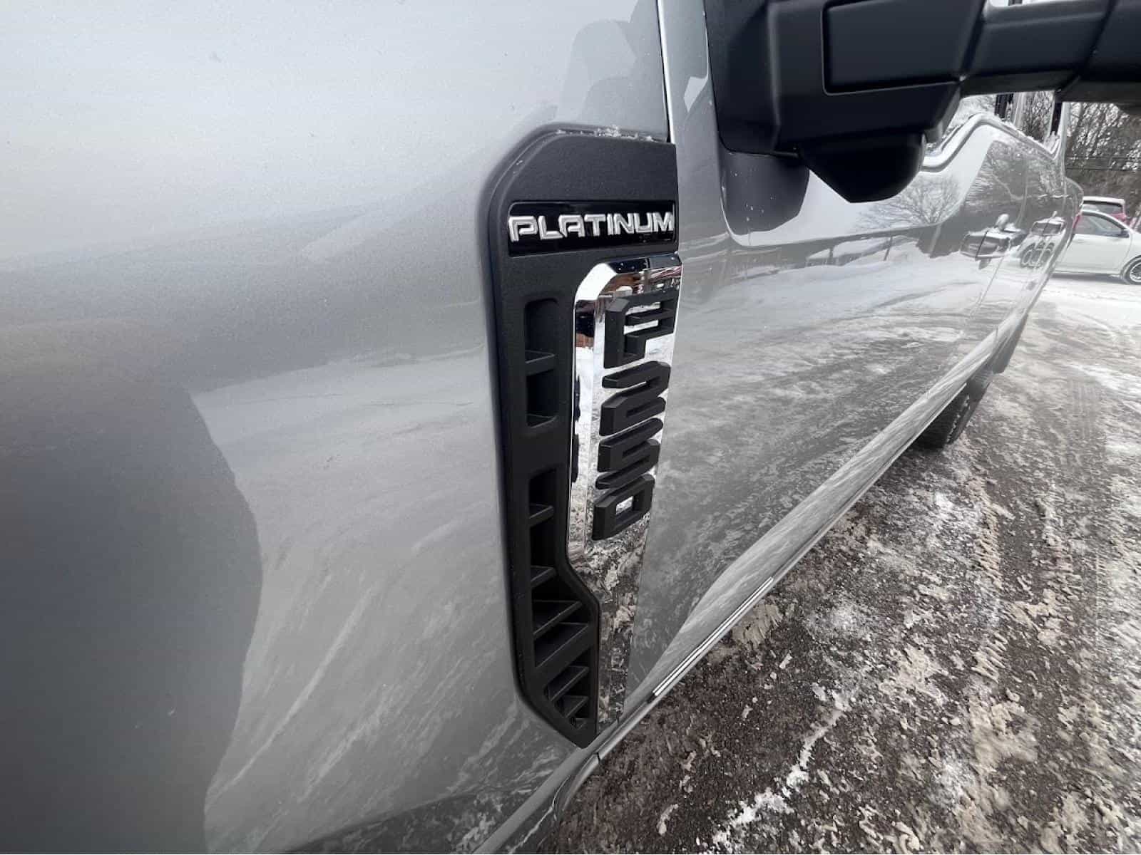 2024 Ford F250 S/D Platinum - Image 20