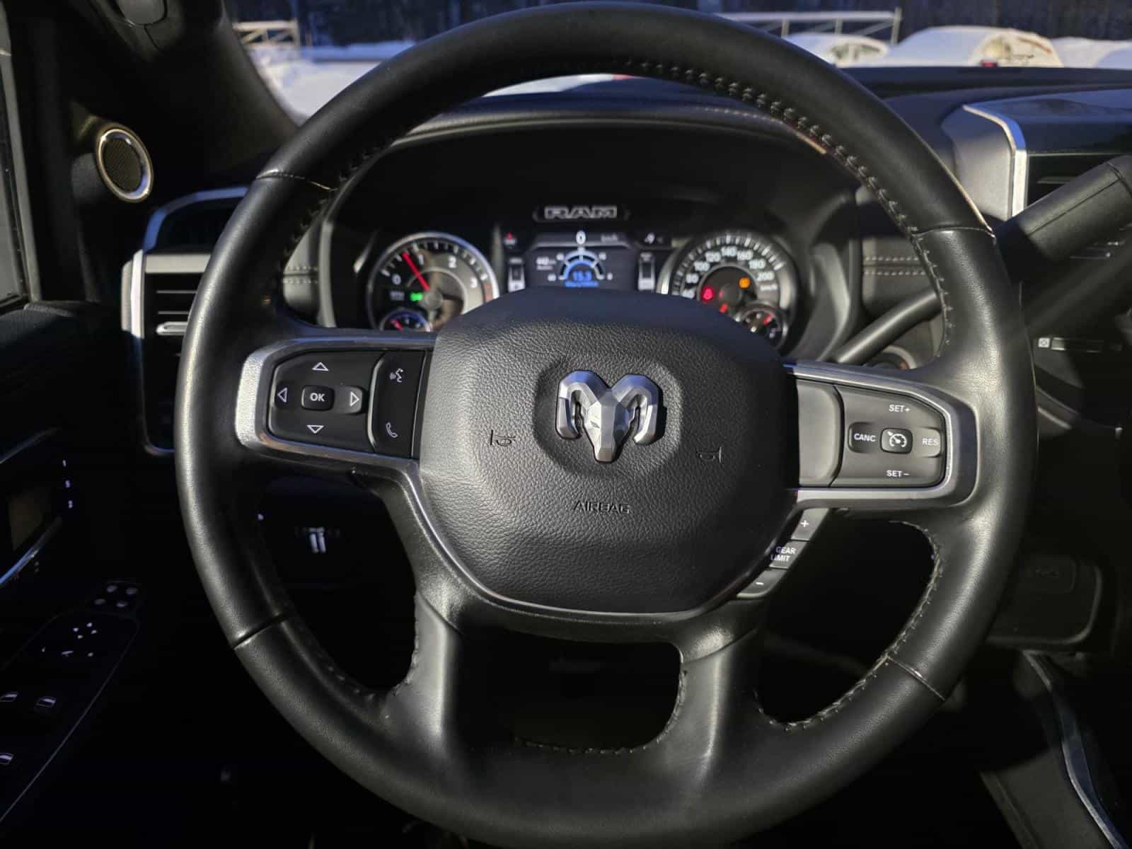 2023 RAM 2500 LARAMIE Laramie - Image 15