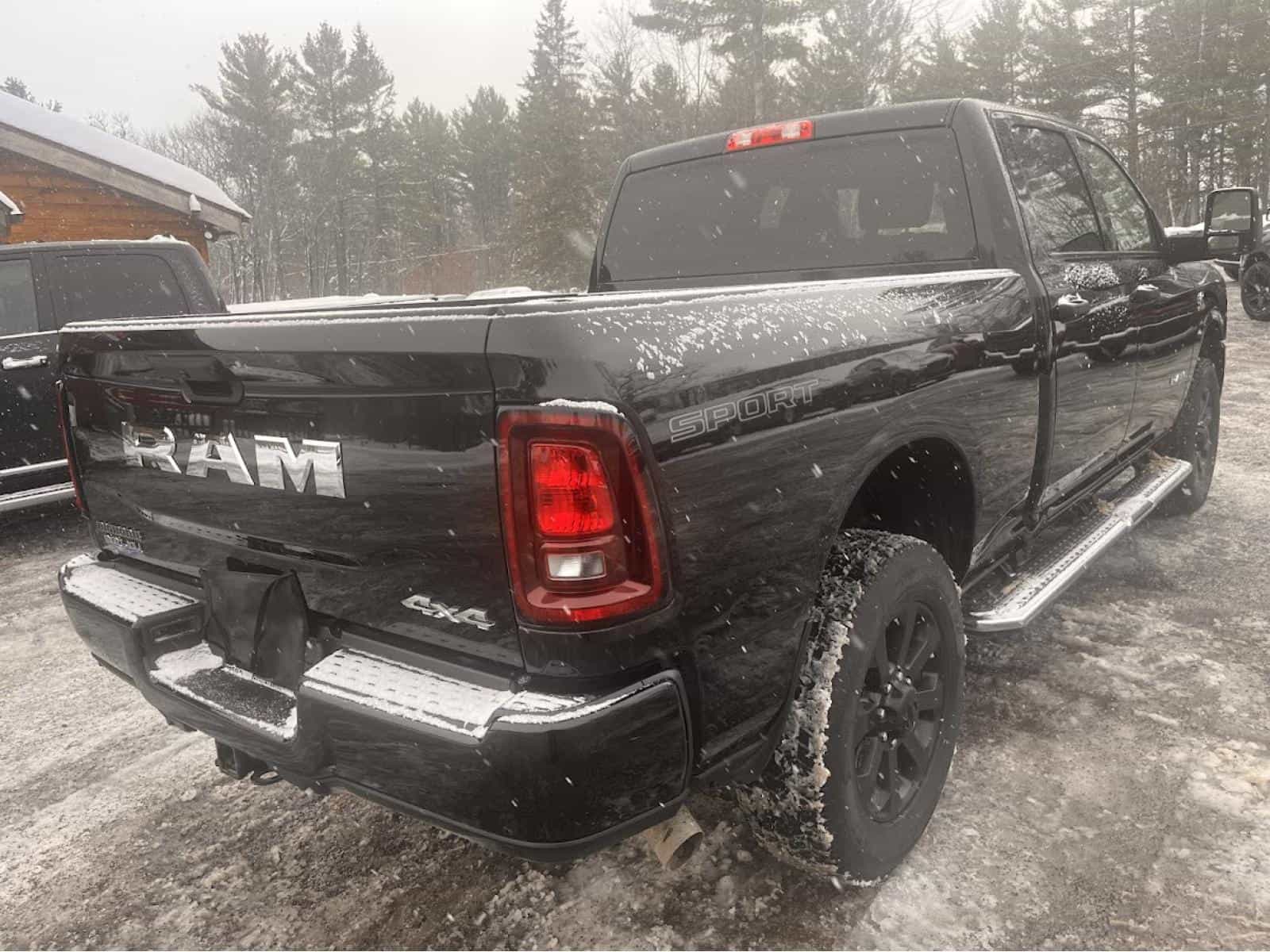2025 RAM 2500 Big Horn - Image 9