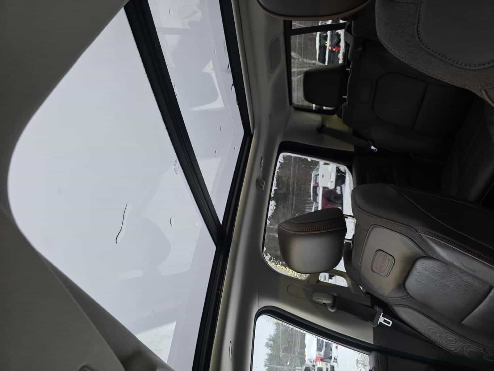 2025 RAM 1500 Limited Longhorn - Image 16