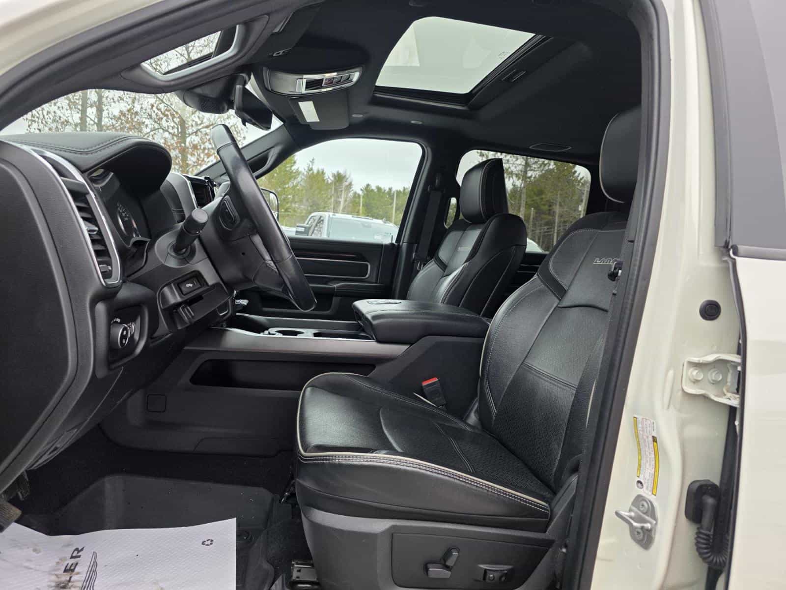 2022 RAM 2500 Laramie - Image 12