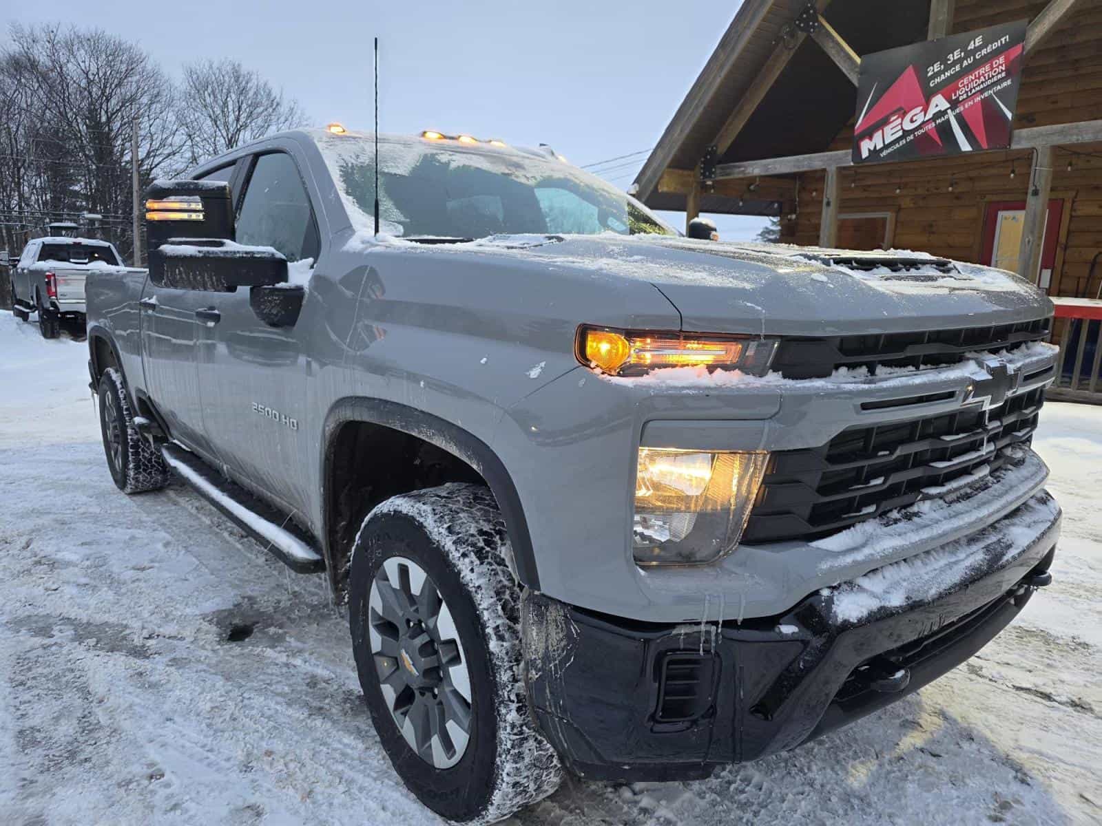 2024 Chevrolet Silverado 2500 Custom - Image 3