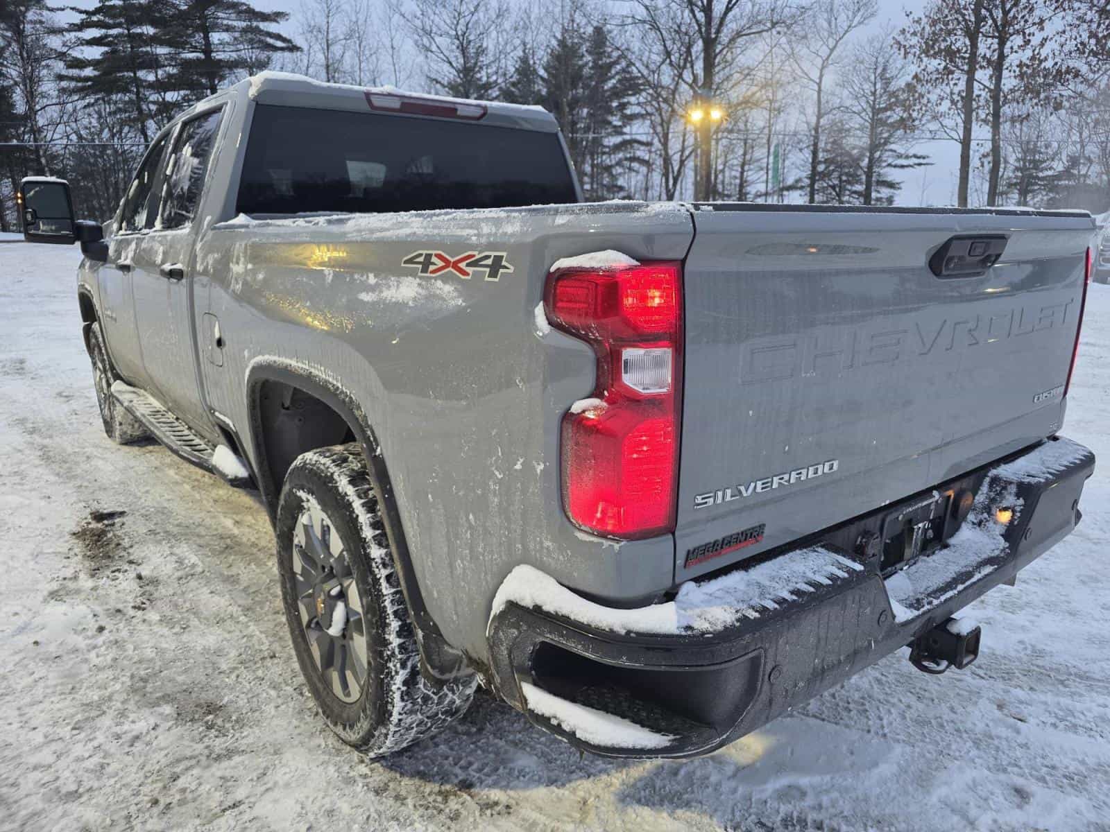 2024 Chevrolet Silverado 2500 Custom - Image 7