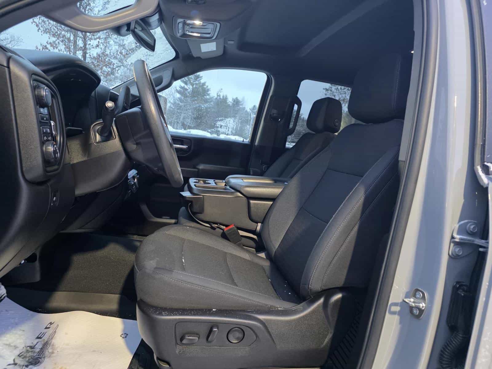 2024 Chevrolet Silverado 2500 Custom - Image 12