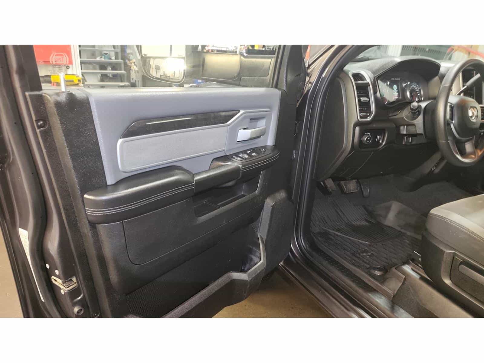 2022 RAM 2500 BIG HORN/LONE STAR Big Horn - Image 16