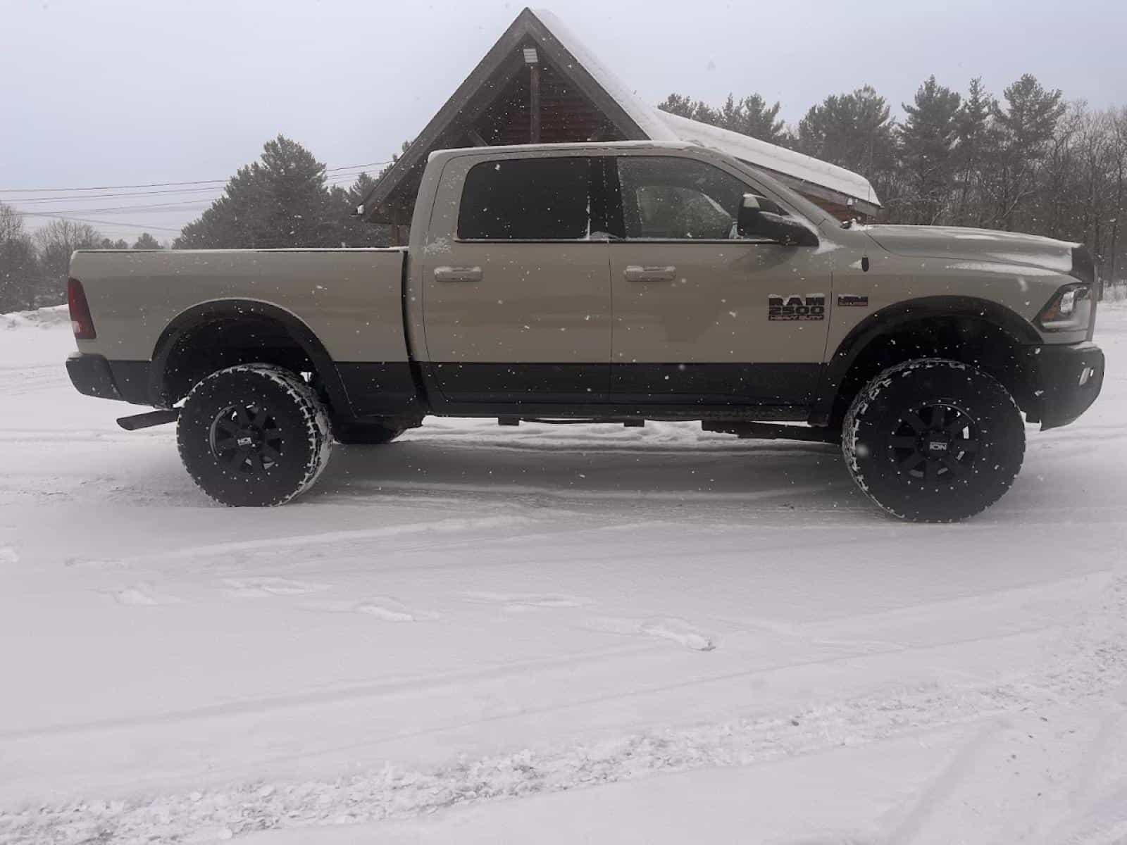 2018 RAM 2500 Power Wagon - Image 7