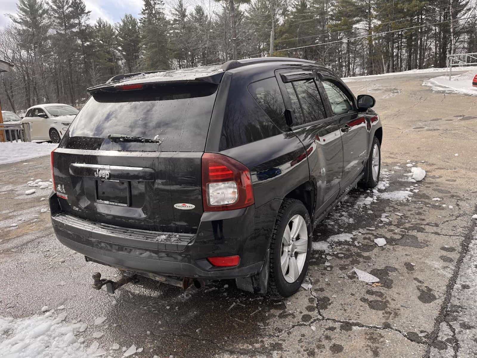 2015 Jeep Compass North - Image 10