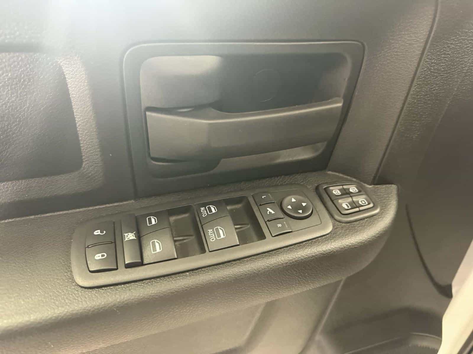 2024 RAM 3500 Tradesman - Image 15