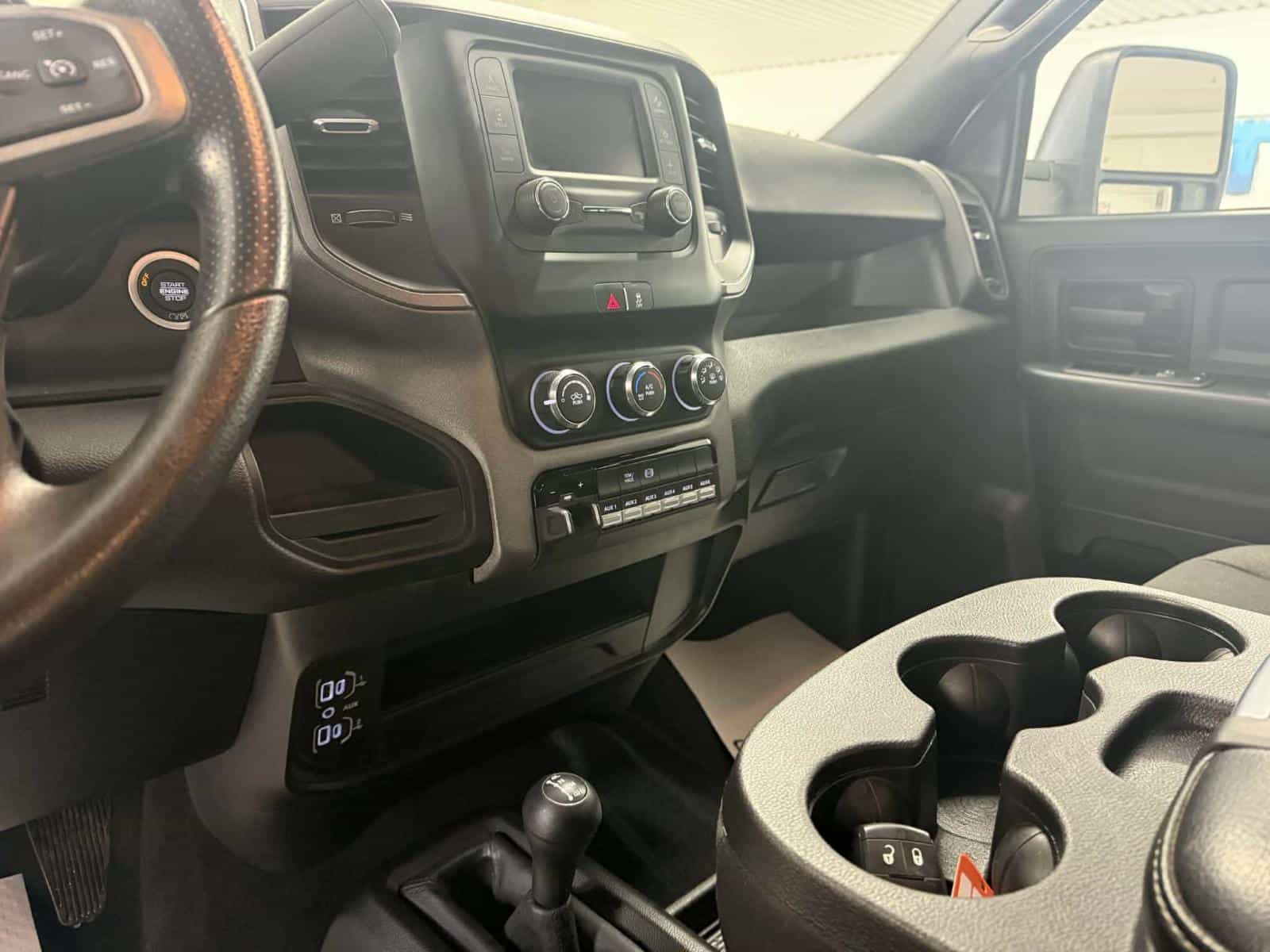 2024 RAM 3500 Tradesman - Image 12