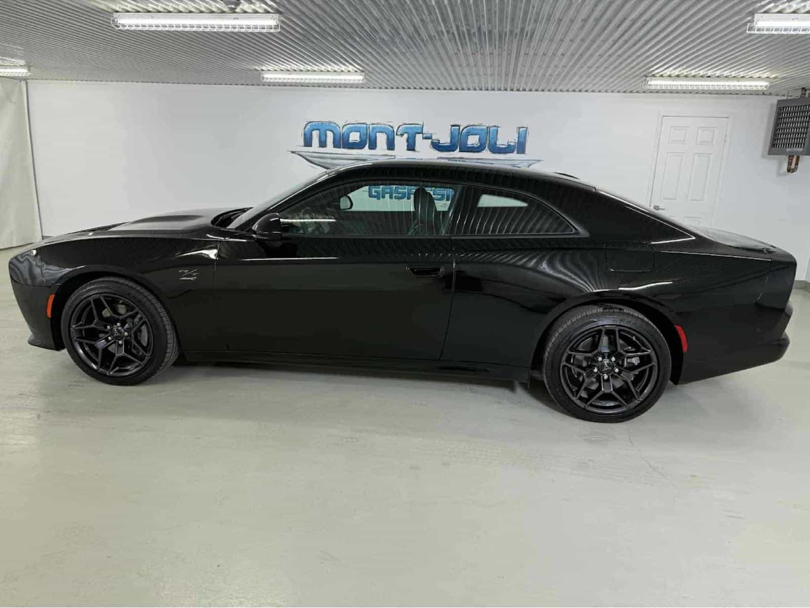 2024 Dodge Charger Daytona R/T - Image 5