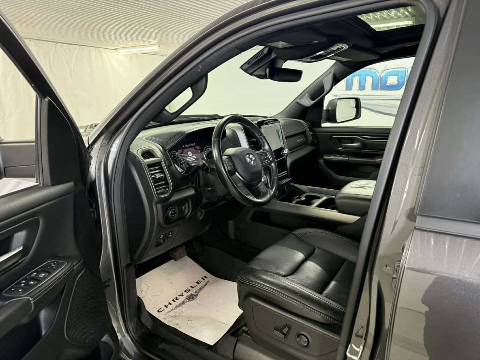 2022 RAM 1500 Sport - Image 15