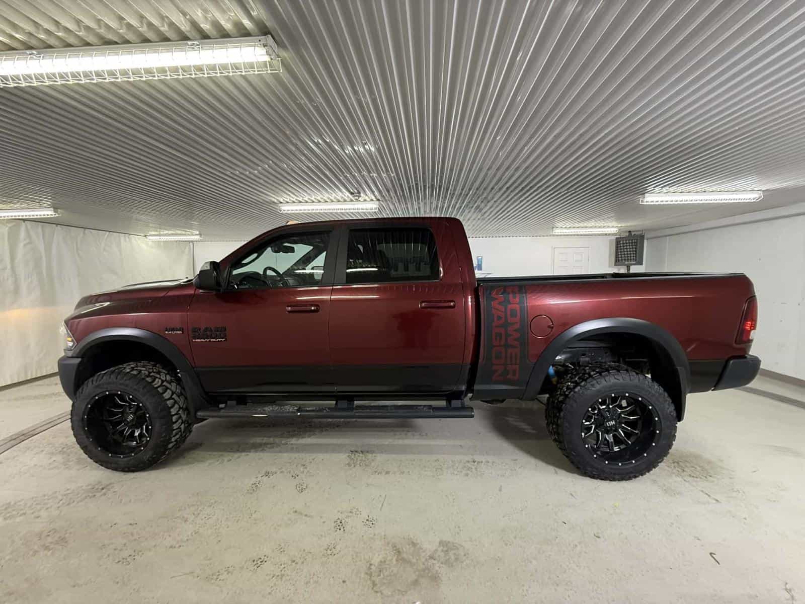 2018 RAM 2500 Powerwagon Power Wagon - Image 2