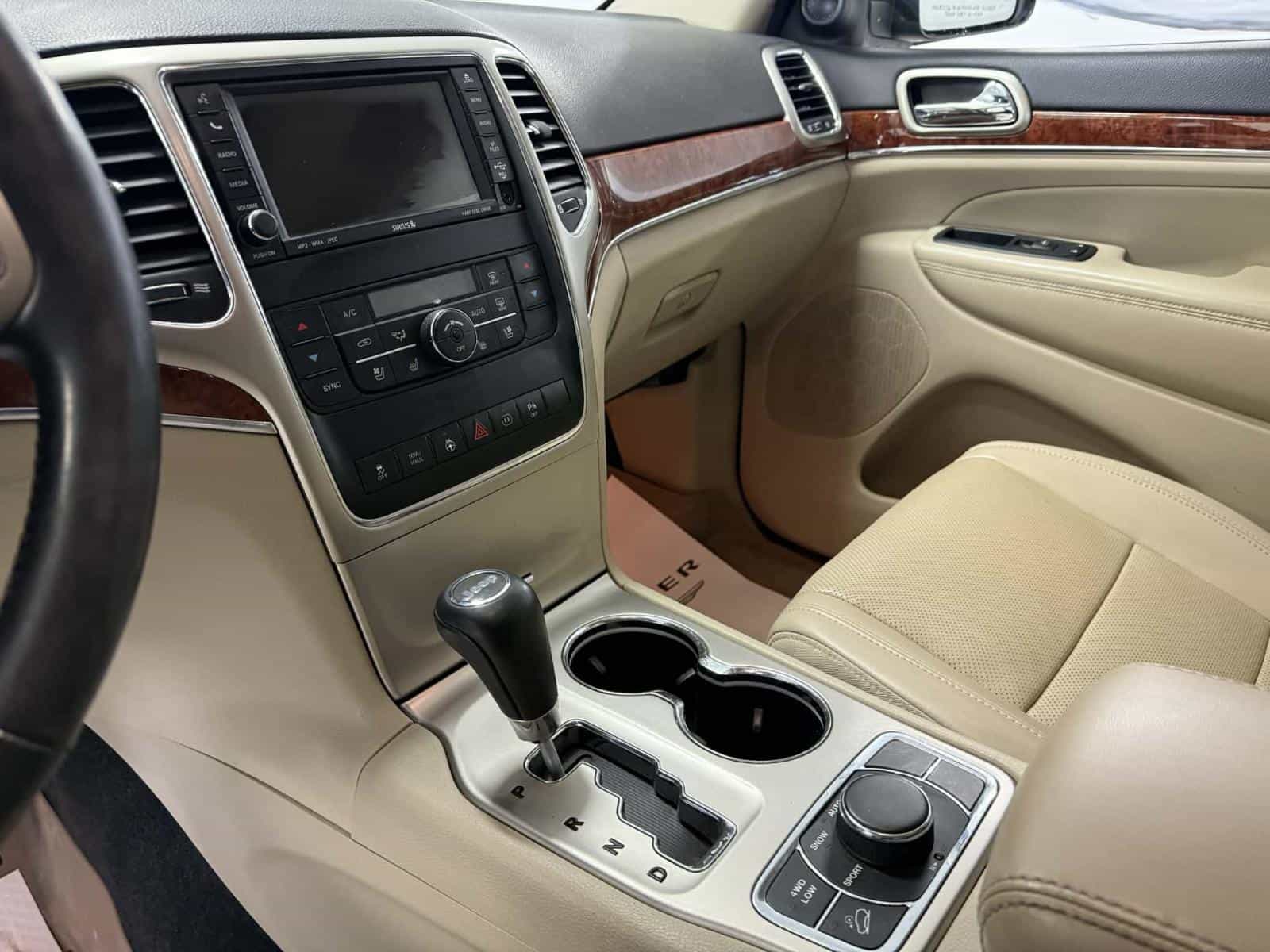 2011 Jeep Grand Cherokee Limited Limited - Image 10