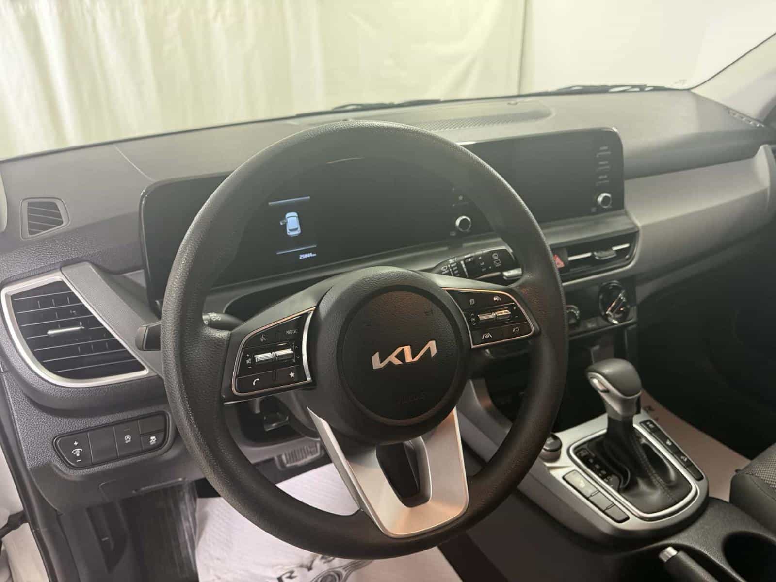 Image 12 Kia SELTOS LX LX 2024