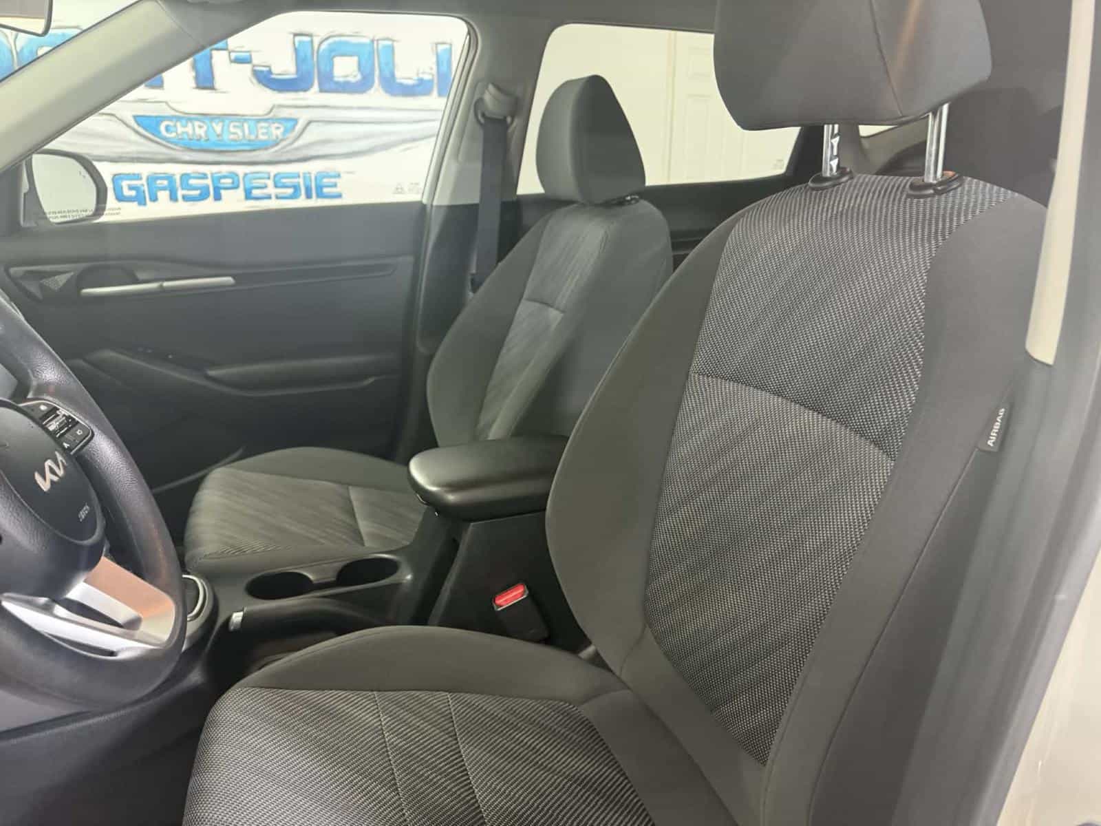 2024 Kia Seltos LX - Image 12