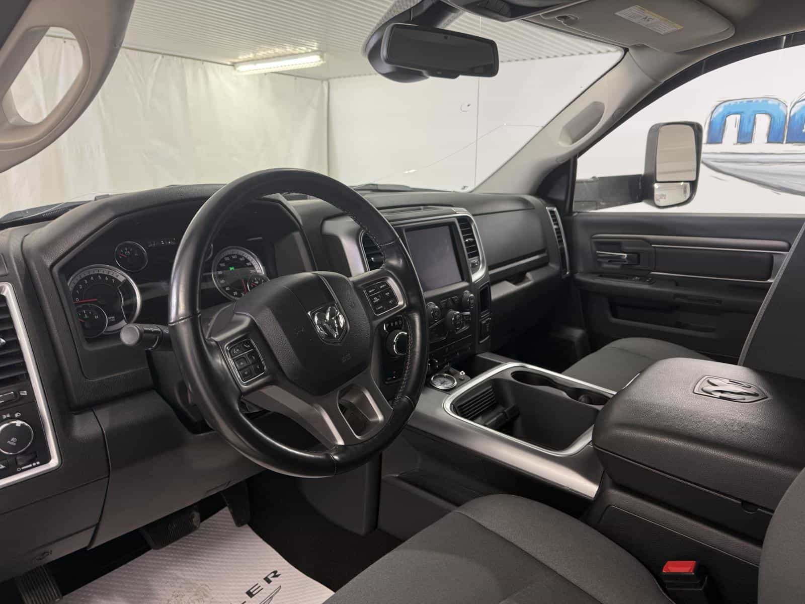 2021 RAM 1500 CLASSIC SLT SLT - Image 10