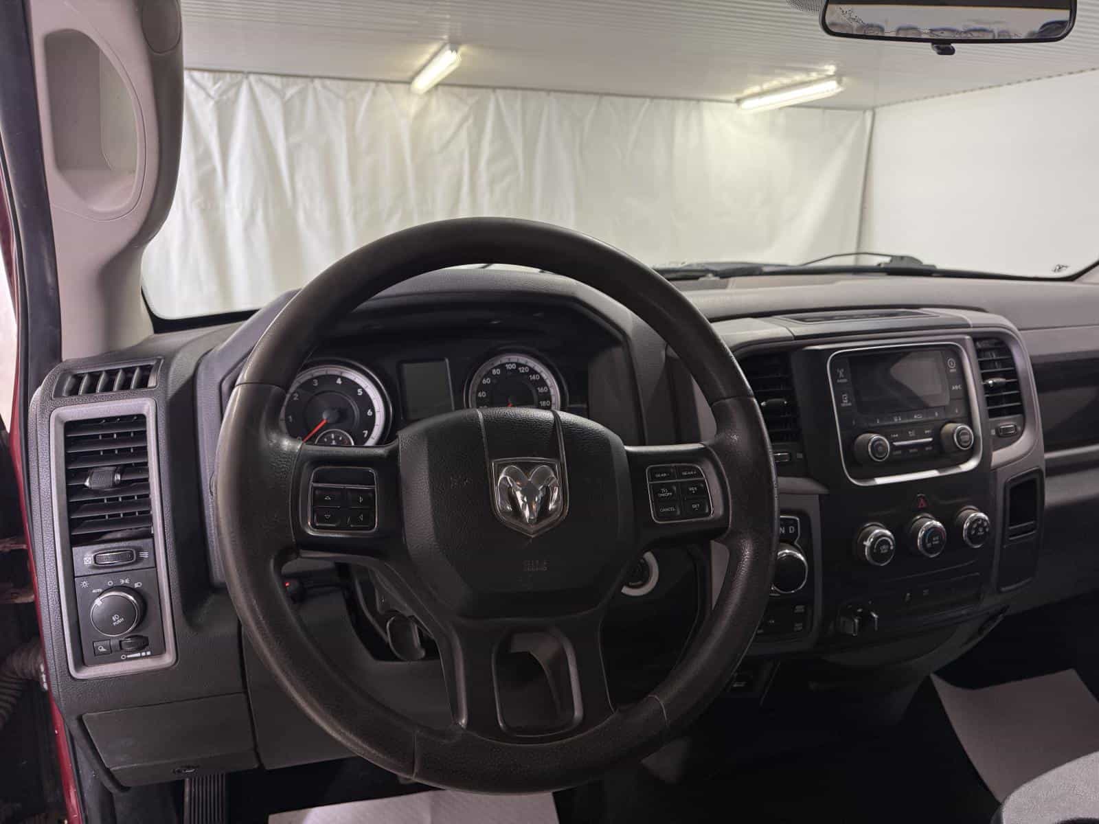 Image 12 RAM 1500 ST ST 2015