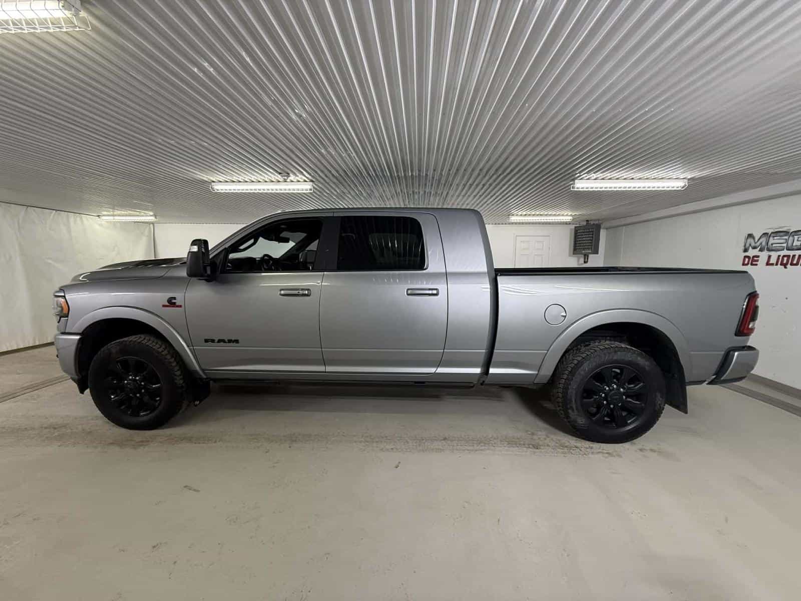 2023 RAM 2500 Limited - Image 2