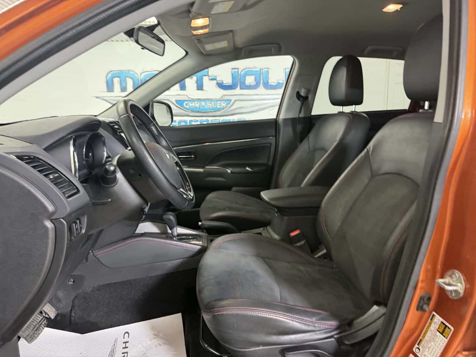 Image 11 Mitsubishi RVR SEL 2022