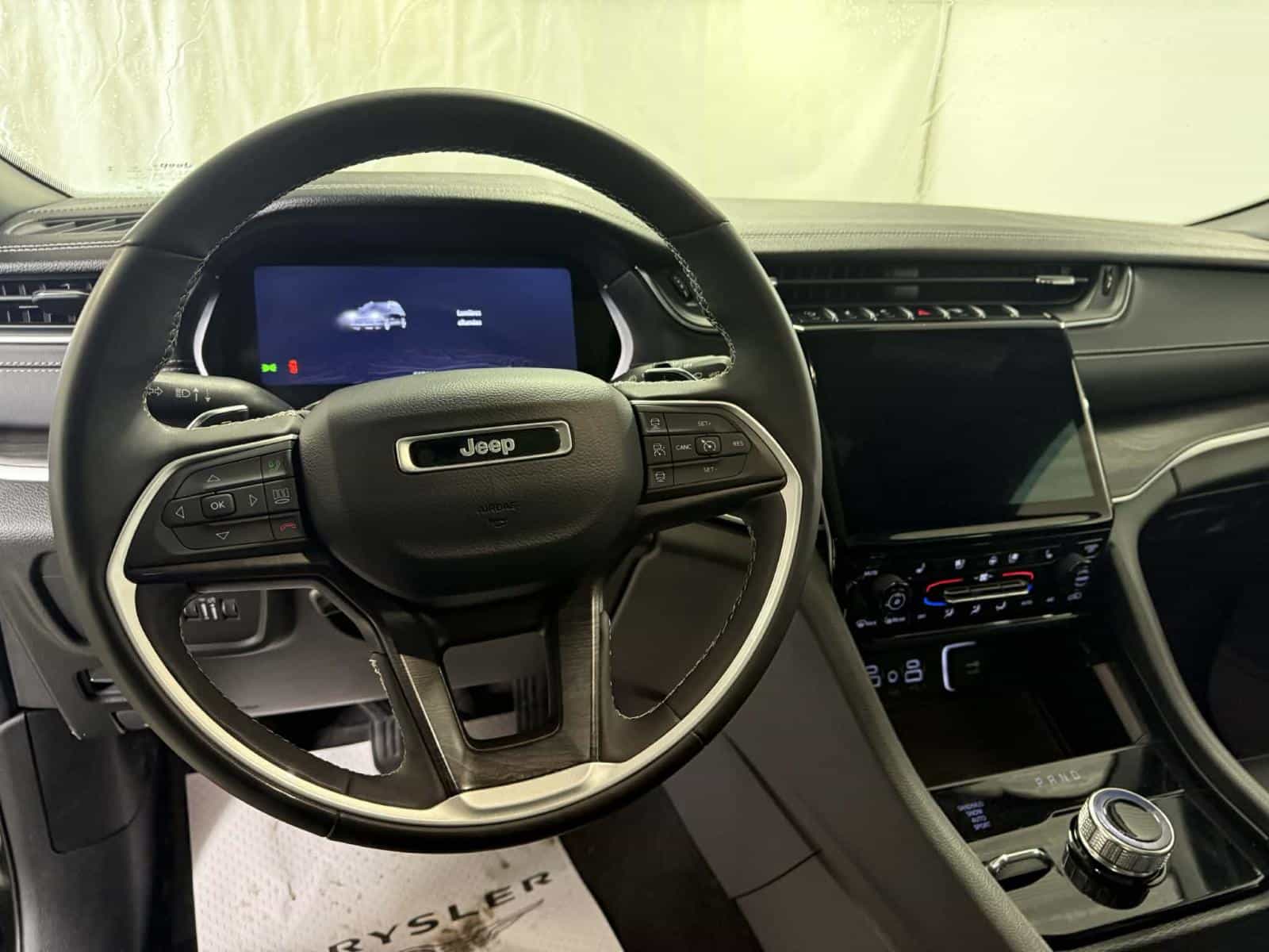 Image 14 Jeep Grand Cherokee Limited 2024