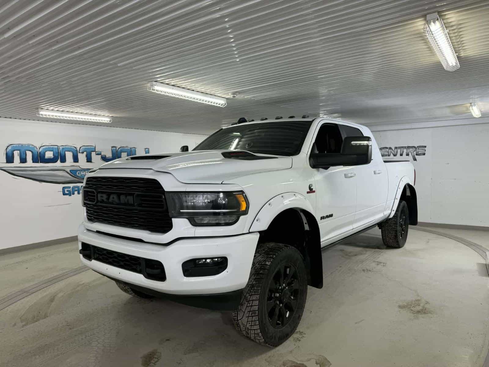 2024 RAM 2500 Limited - Image 1