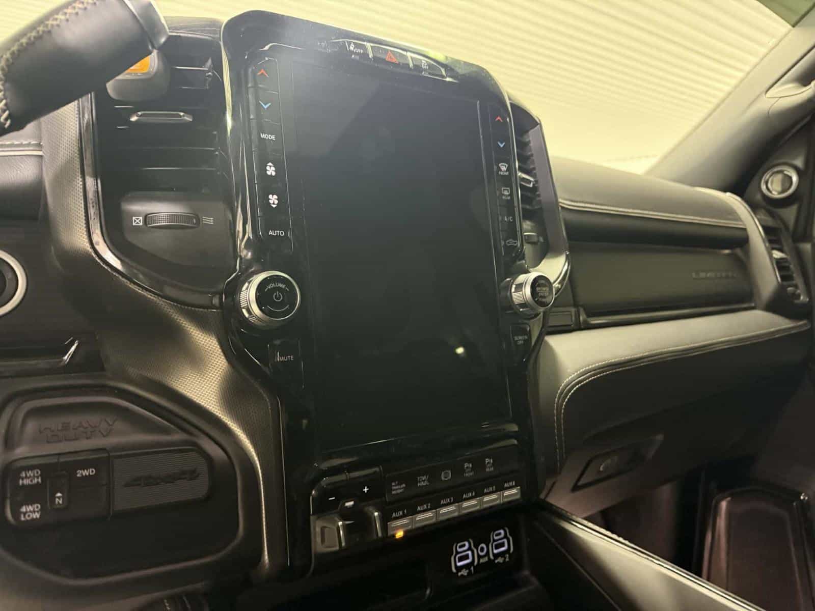 Image 11 RAM 2500 Limited 2024