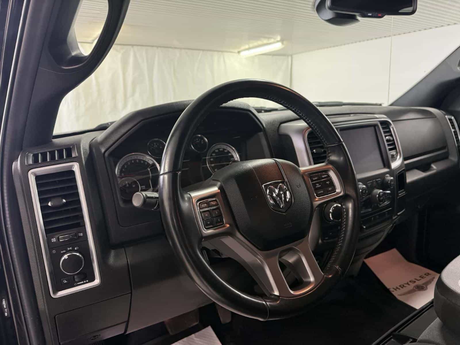 Image 11 RAM 1500 Classic Warlock 2022