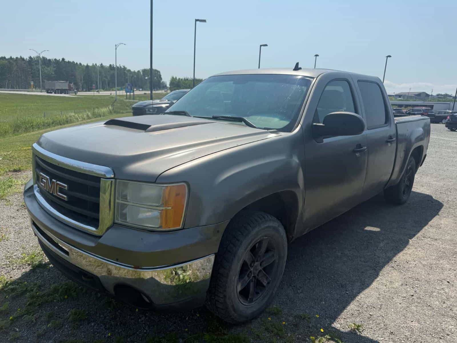 2007 GMC Sierra K1500 - Image 1