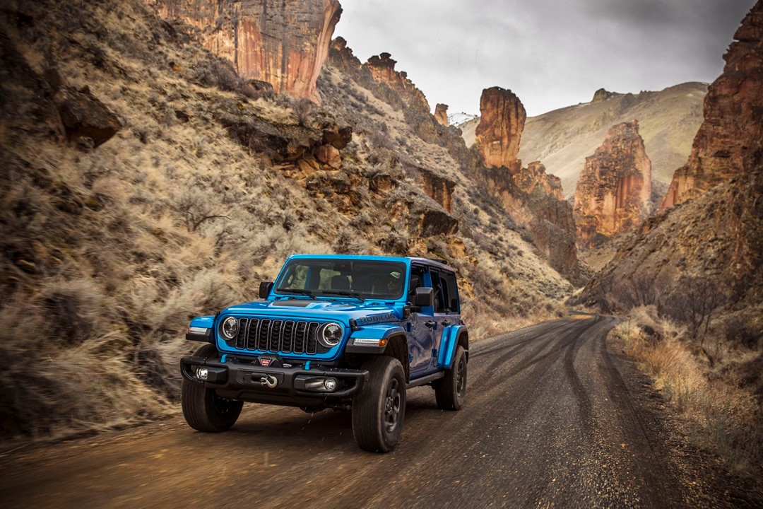 Jeep Wrangler 4xe 2024 : prix et fiche technique